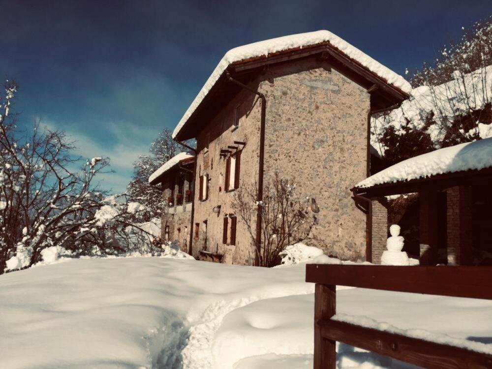 Residenza Cima Le Vigne Bed and Breakfast Millesimo Exteriör bild